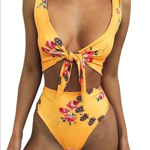 Yellow bathing suit, New, XL, price firm